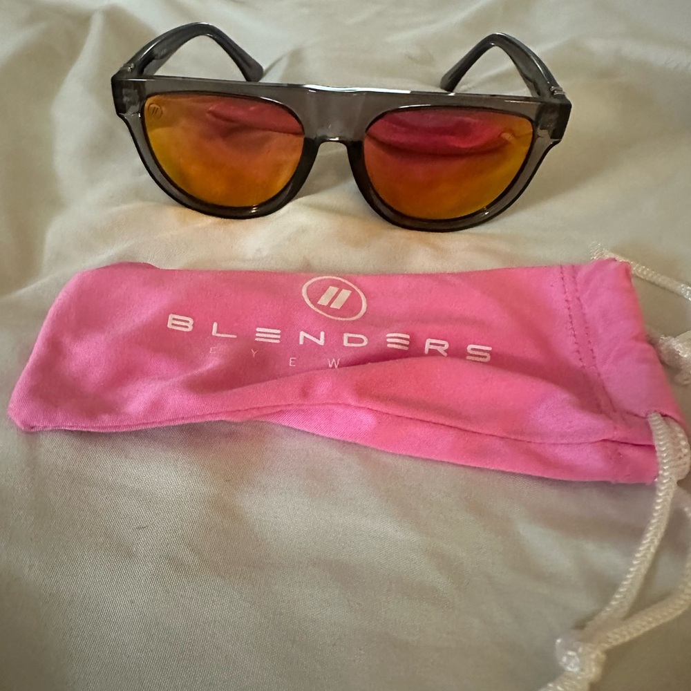 Men’s sunglasses
